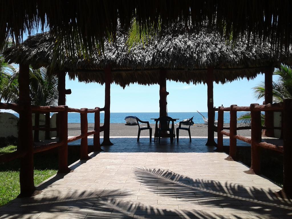 Villa Tortugas Monterrico Exterior photo